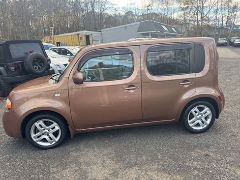 Used 2011 Nissan Cube 1.8 SL w/ Interior Designer Pkg FWD image 22