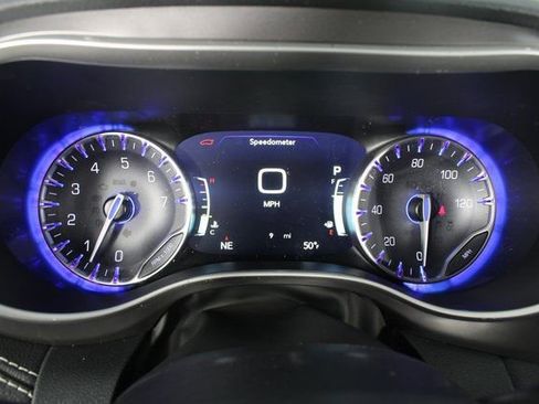 New 2026 Chrysler Pacifica Select image 12