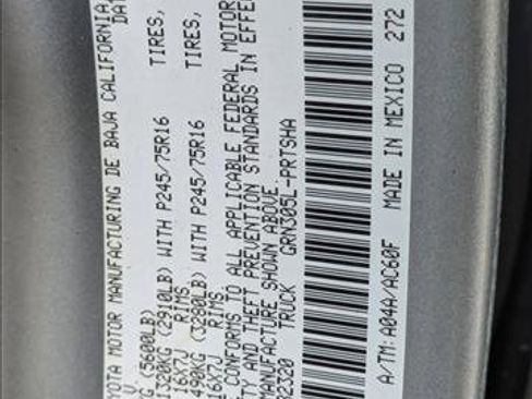 Used 2017 Toyota Tacoma SR5 w/ Tow Package image 22