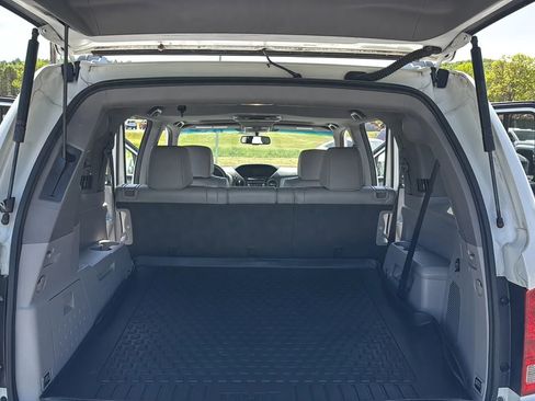 Used 2015 Honda Pilot Touring image 14