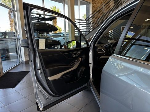 Certified 2022 Subaru Forester Limited image 7