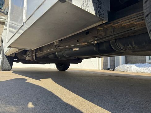 Used 2011 Chevrolet Express 3500 image 40