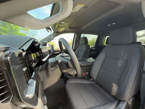 Used 2025 Chevrolet Silverado 1500 RST image 12