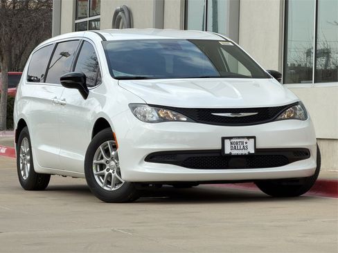 New 2026 Chrysler Voyager LX image 2