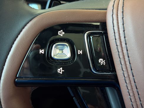 Used 2026 Lincoln Aviator Reserve w/ Equipment Group 201A AWD/4WD image 19