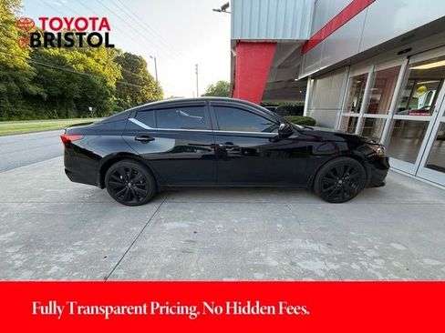 Used 2022 Nissan Altima 2.5 SR w/ Midnight Edition Package AWD/4WD image 8