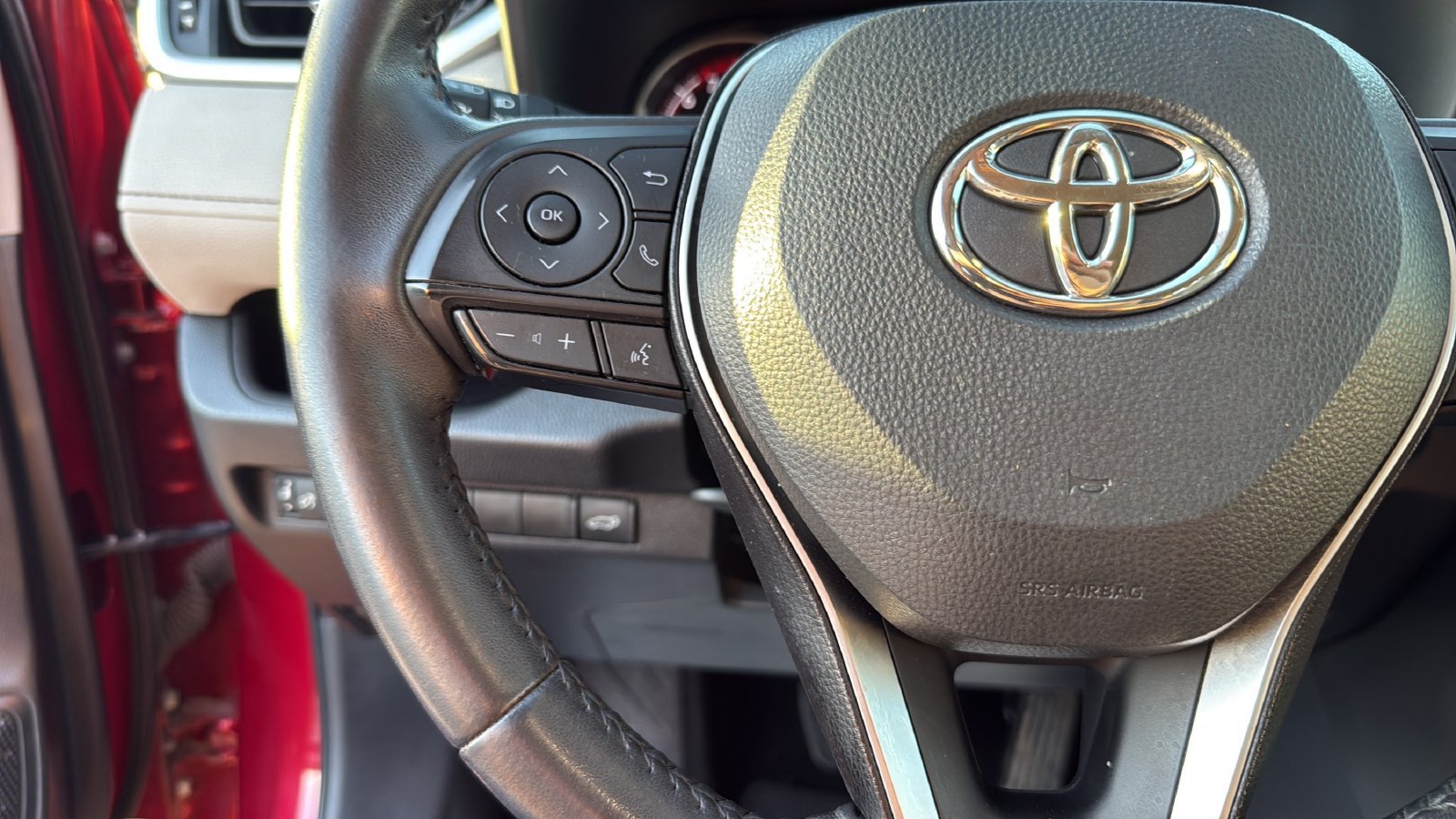 Used 2024 Toyota RAV4 XLE Premium FWD image 13