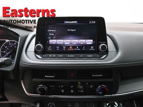 Used 2023 Nissan Rogue S AWD/4WD image 12