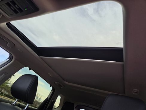 Certified 2025 Nissan Rogue Platinum w/ Tech Package image 11