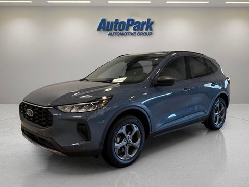 New 2026 Ford Escape ST-Line w/ Tech Pack #1 image 3