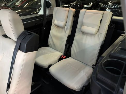 Used 2015 Land Rover LR4 HSE LUX AWD/4WD image 25