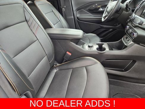 Used 2023 GMC Terrain AT4 image 13