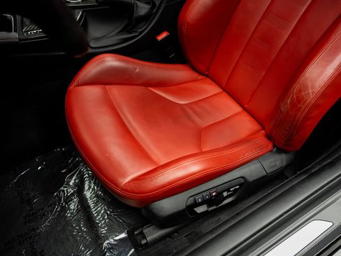 Used 2015 BMW M4 Coupe image 36