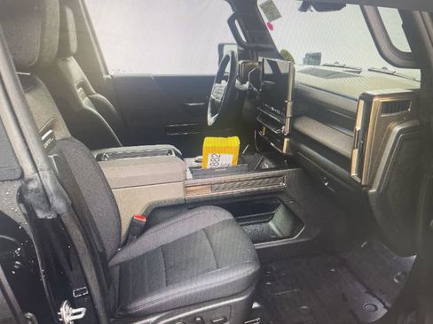 Used 2024 GMC Hummer EV 3X w/ Extreme Off-Road Package image 7