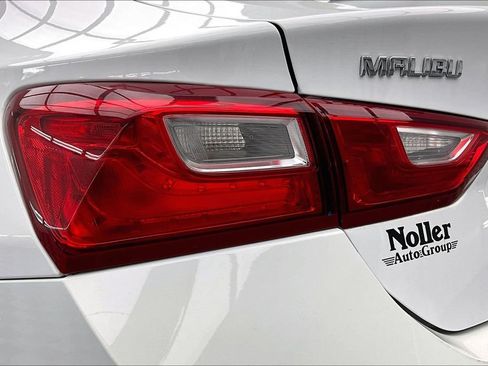 Used 2025 Chevrolet Malibu LT image 30