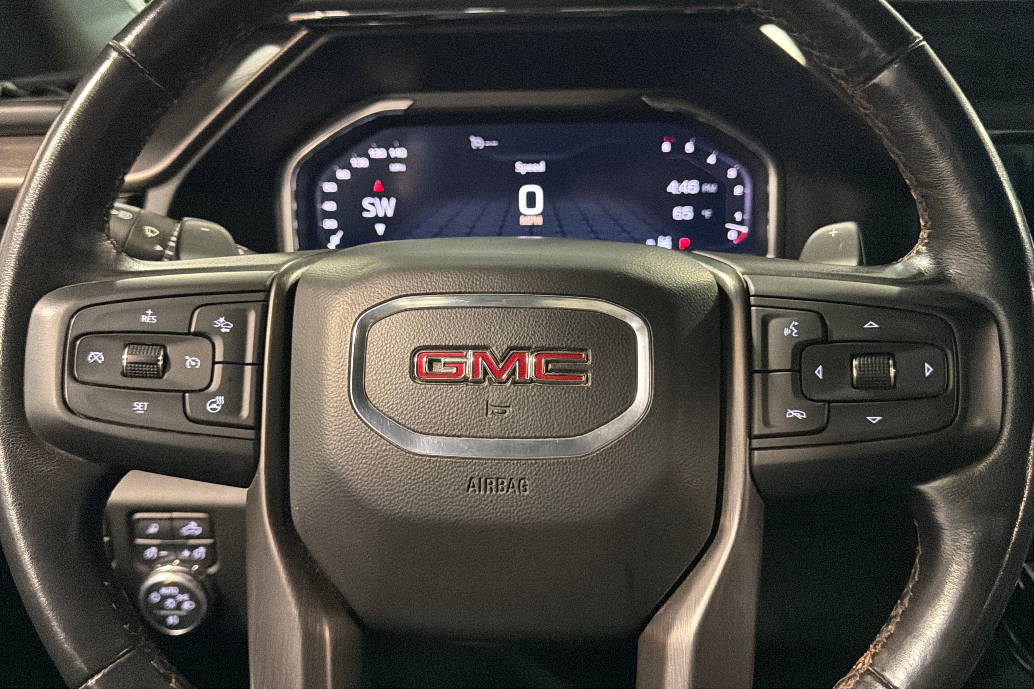 Used 2022 GMC Sierra 1500 AT4 w/ AT4 Premium Package AWD/4WD image 24