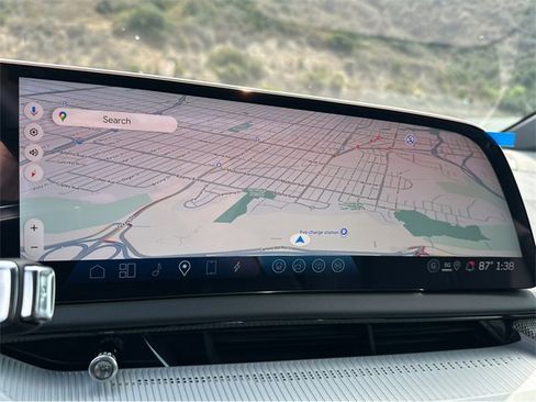 New 2025 Cadillac Optiq Luxury 1 image 24