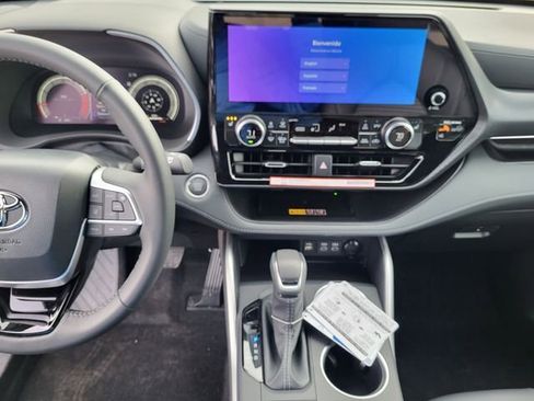New 2026 Toyota Highlander XSE image 24
