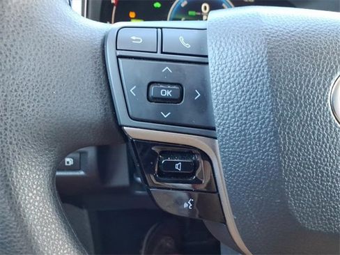 Used 2025 Toyota Camry Hybrid image 21