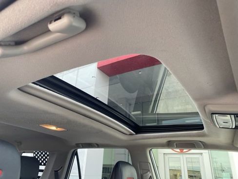 Certified 2024 Toyota 4Runner TRD Off-Road Premium w/ Moonroof Package image 17