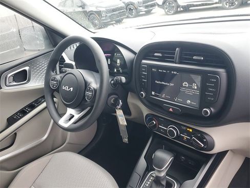 New 2025 Kia Soul LX image 8