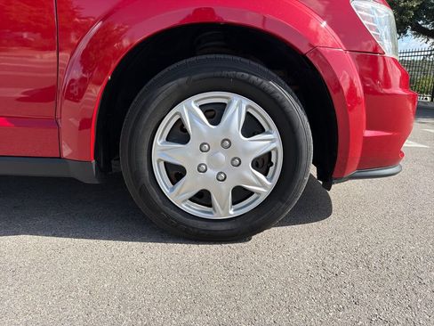Used 2020 Dodge Journey SE FWD image 16