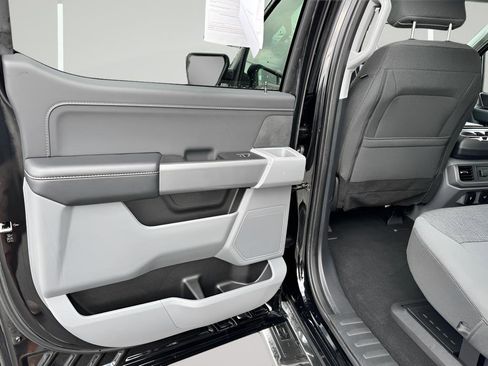 Used 2024 Ford F150 XLT w/ Mobile Office Package image 33