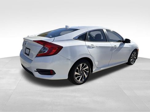 Used 2018 Honda Civic EX image 7