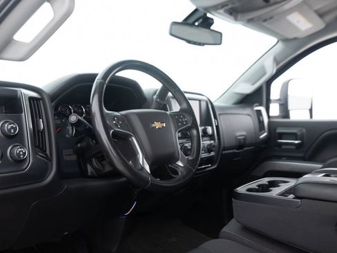 Used 2017 Chevrolet Silverado 1500 LT w/ All Star Edition AWD/4WD image 30