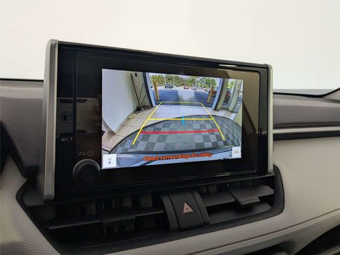 Used 2025 Toyota RAV4 XLE w/ Convenience Package image 21