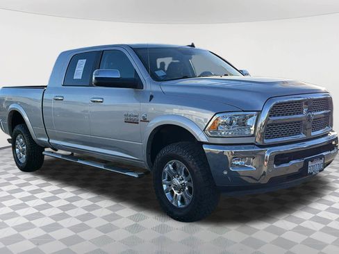 Used 2018 RAM 3500 Laramie w/ Convenience Group image 3