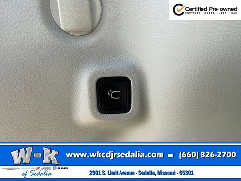Certified 2017 Jeep Compass Limited AWD/4WD image 28