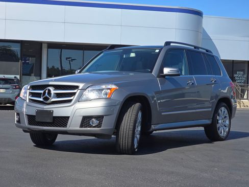 Used 2012 Mercedes-Benz GLK 350 4MATIC image 3