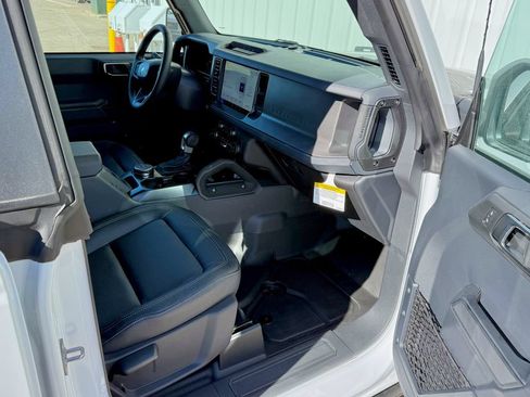 New 2025 Ford Bronco Big Bend w/ Black Diamond Package AWD/4WD image 18
