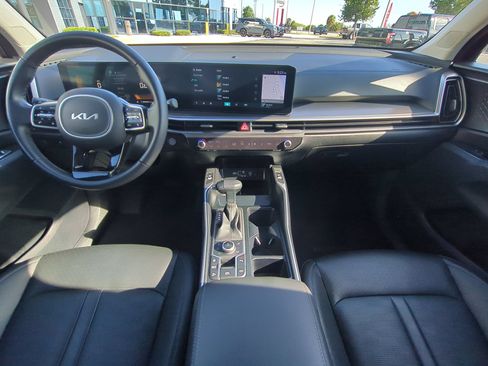 Used 2024 Kia Sorento S AWD/4WD image 15