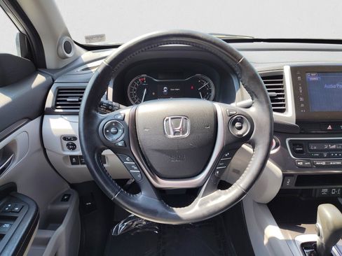 Used 2017 Honda Ridgeline RTL-T image 14