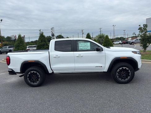 Used 2026 GMC Canyon AT4 w/ AT4 Premium Package AWD/4WD image 6