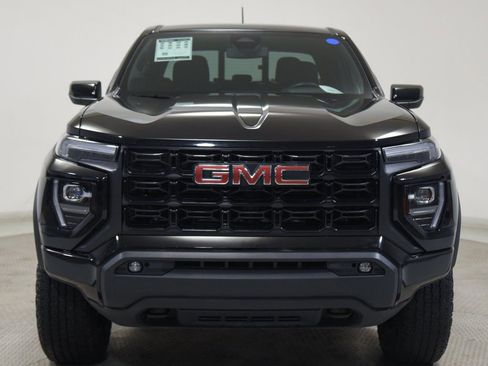 Used 2024 GMC Canyon Elevation image 3