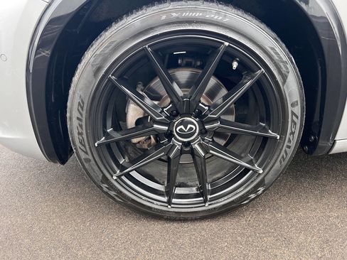 Used 2018 INFINITI QX30 Premium w/ Navigation Package image 53