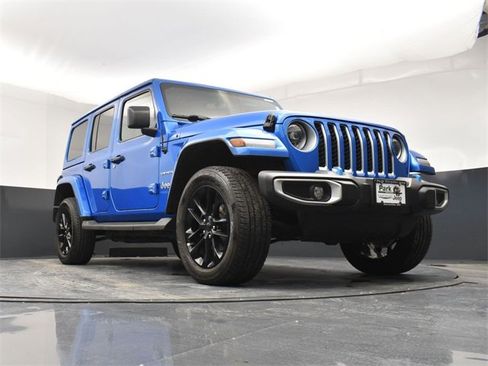 Used 2023 Jeep Wrangler Unlimited Sahara image 19