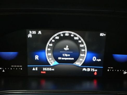 Used 2022 Volkswagen Taos SE w/ Panoramic Sunroof Package AWD/4WD image 23