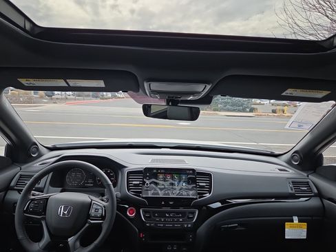 New 2026 Honda Ridgeline Black Edition image 12