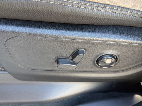 Used 2021 RAM 1500 Big Horn AWD/4WD image 16