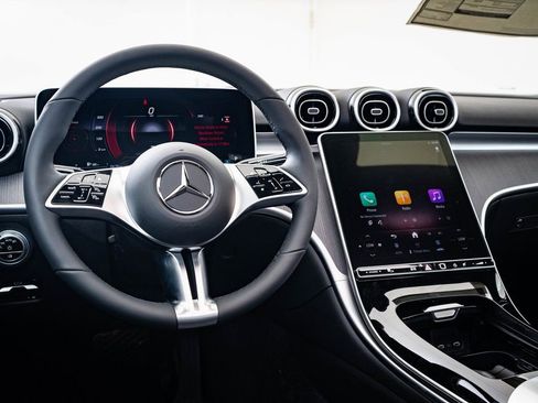 Certified 2025 Mercedes-Benz C 300 4MATIC Sedan image 4