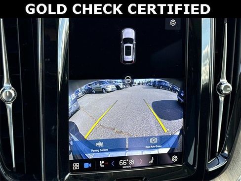 Used 2022 Volvo XC60 B6 Inscription w/ Advanced Package image 21