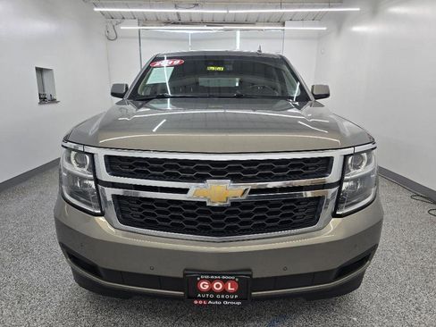 Used 2019 Chevrolet Suburban LT w/ Texas Edition Package RWD image 2