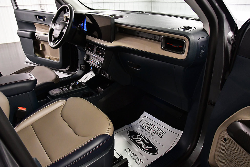 Used 2025 Ford Maverick Lariat w/ 4K Tow Package AWD/4WD image 28