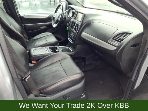 Used 2019 Dodge Grand Caravan GT image 20