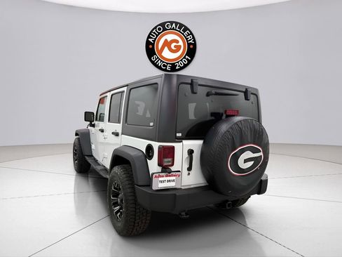 Used 2018 Jeep Wrangler Unlimited Sport S AWD/4WD image 6