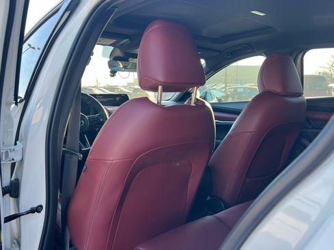 Used 2024 MAZDA MAZDA3 Hatchback w/Premium Plus Pkg image 17